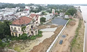 Biệt thự 100 tuổi ở Đồng Nai nguy cơ bị đập bỏ - di sản hay phế tích?