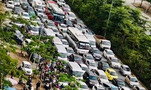 Đừng biến bác tài xế thành 'thằng lái xe'